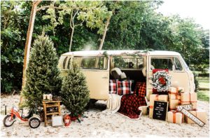 VW Volkswagon bus Camper Christmas Mini Sessions